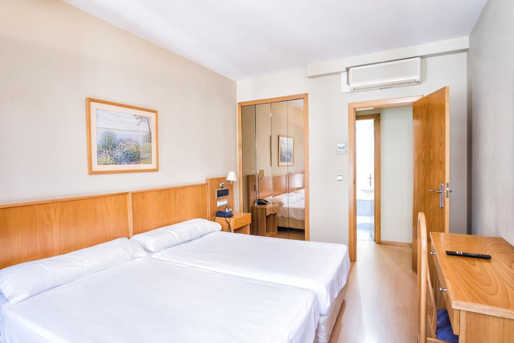 Hotel Alda Castelao Вилагарсия де Ароуса Екстериор снимка