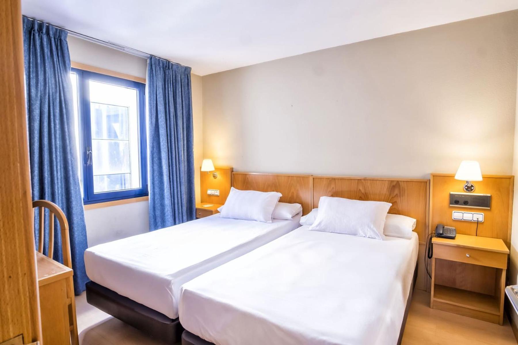 Hotel Alda Castelao Вилагарсия де Ароуса Екстериор снимка